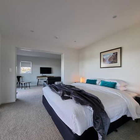 Fabulous Castor Bay 1 Bedroom With Views And Skytv Auckland Exterior photo